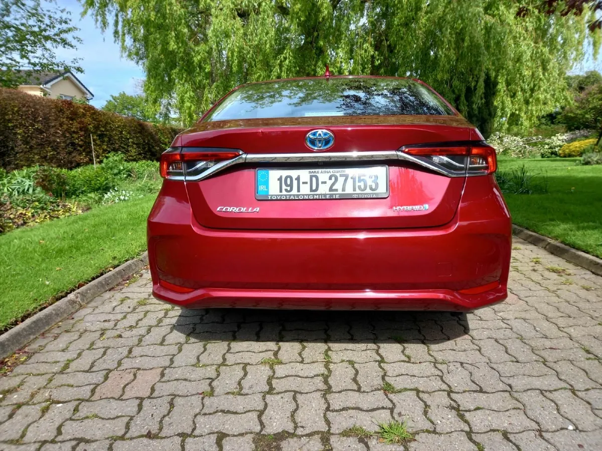 Toyota Corolla 2019 - Image 2