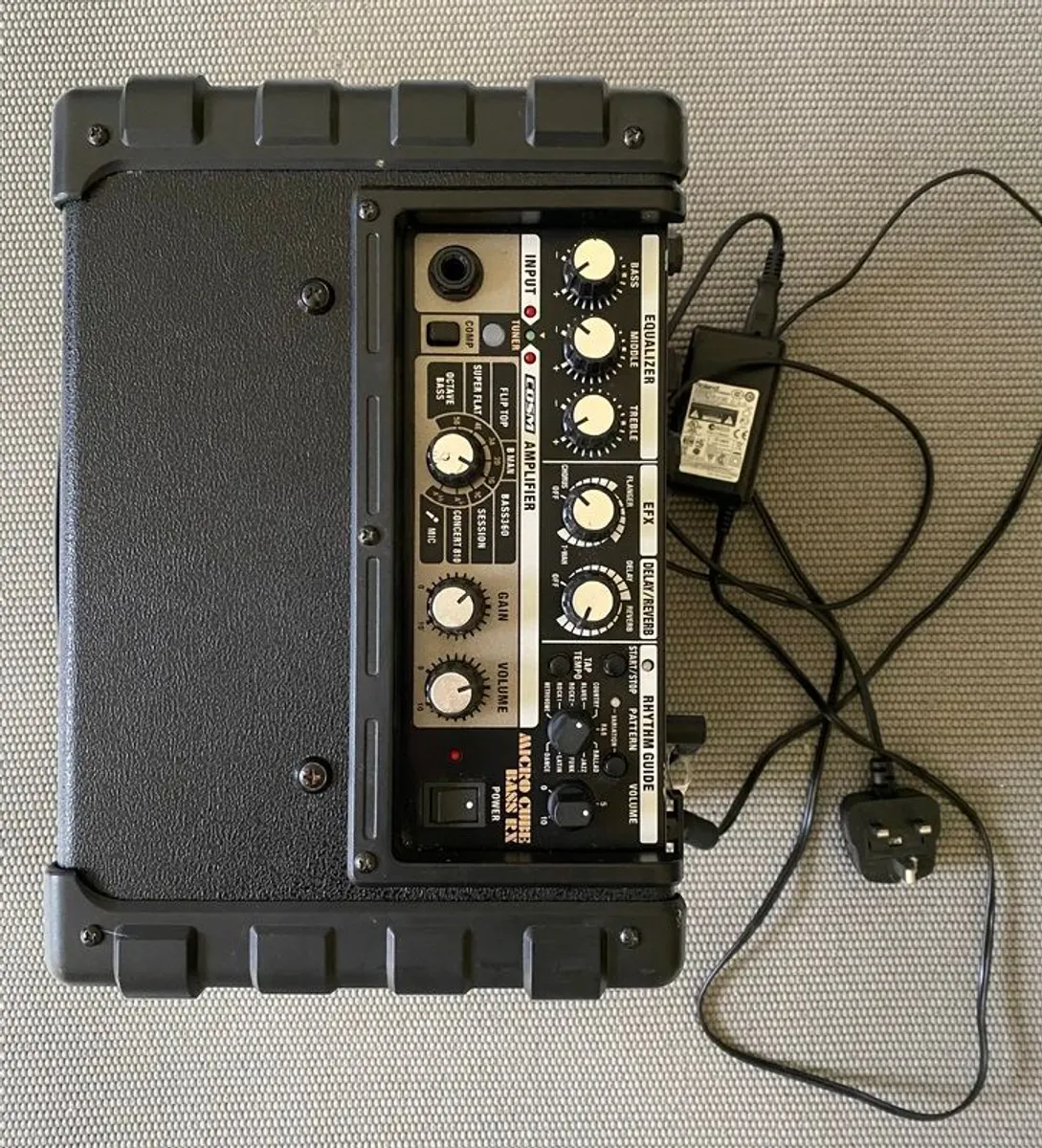 Roland Micro Cube Bass RX Practice/Busking - Image 3