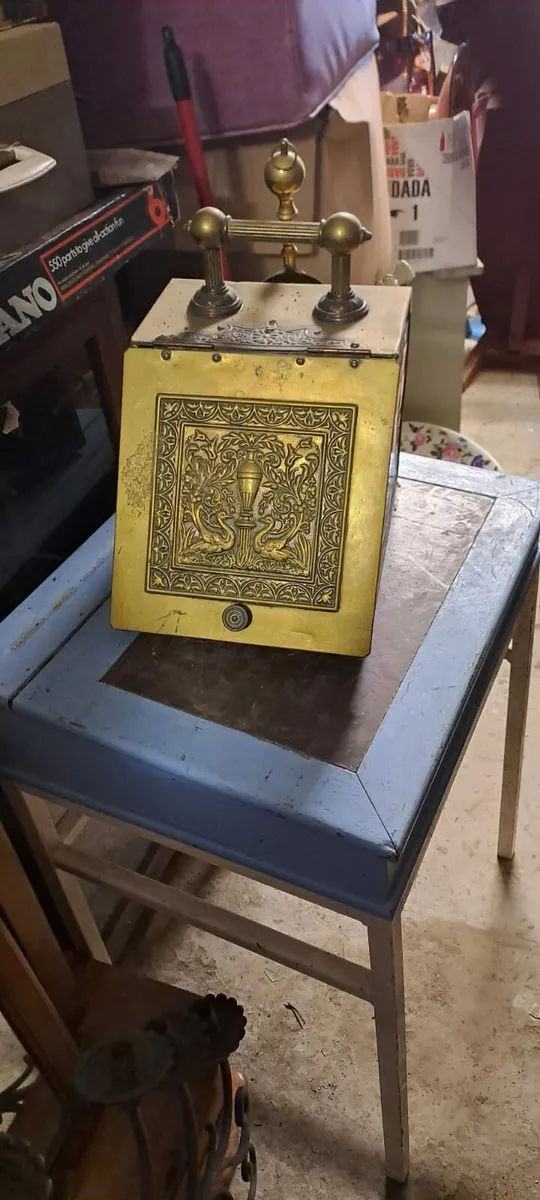 Vintage Brass Coal Scuttle - Image 1