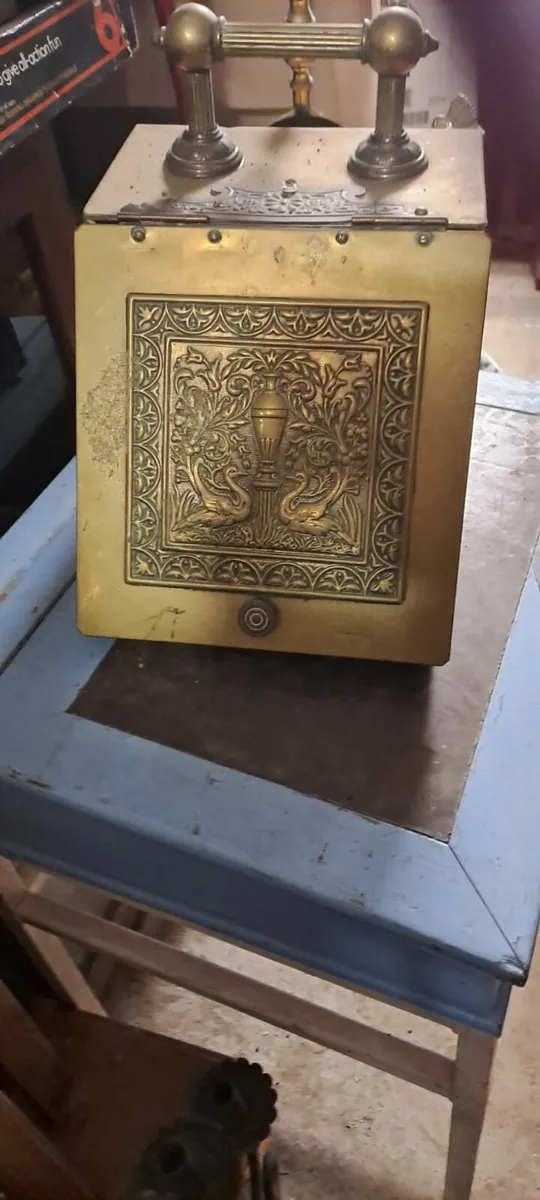 Vintage Brass Coal Scuttle - Image 2