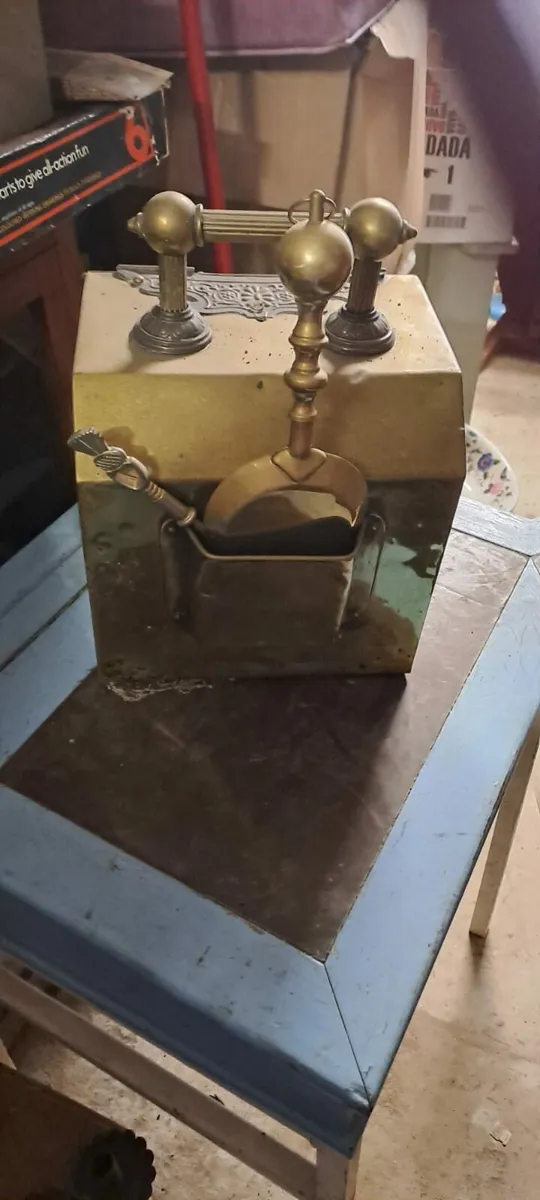 Vintage Brass Coal Scuttle - Image 4