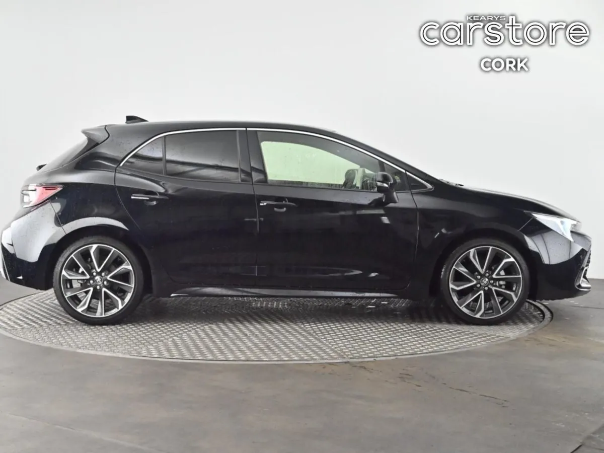 Toyota Corolla 1.8 Hybrid Auto - Image 3