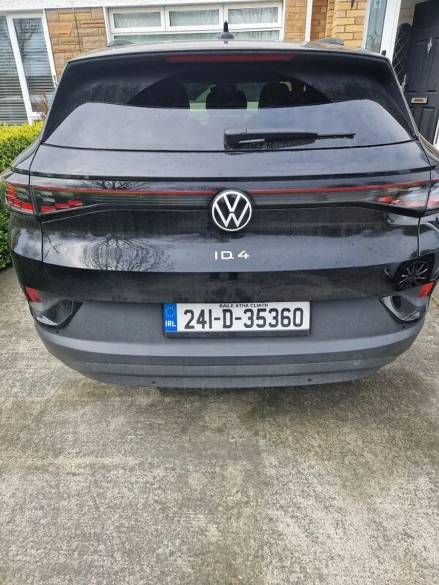 2024 Volkswagen Id.4 - Image 2