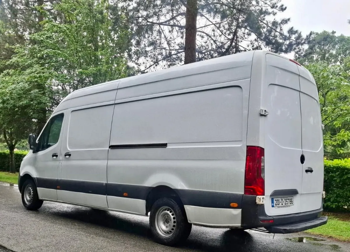 Mercedes-Benz Sprinter 2020 - Image 2