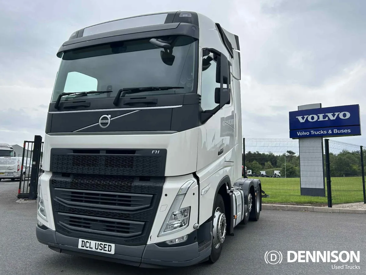 Volvo FH460 6x2 Globetrotter (2021) For Sale - Image 3