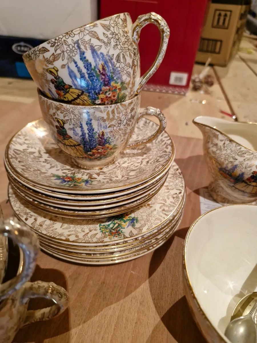 Vintage china sets - Image 2