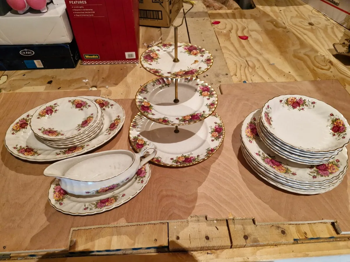 Vintage china sets - Image 3