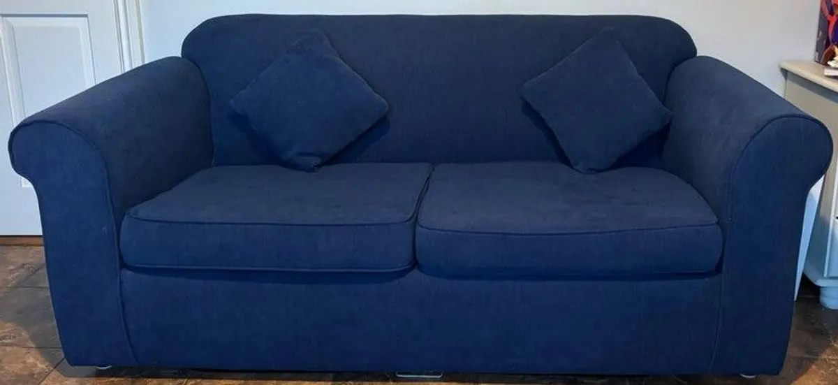 3 Seater Couch - Sofa Bed - Very Good Condition - Image 1