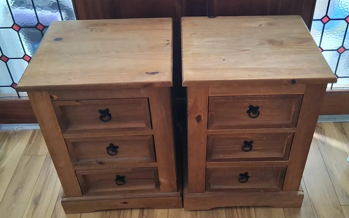 Bedroom furniture - Image 2