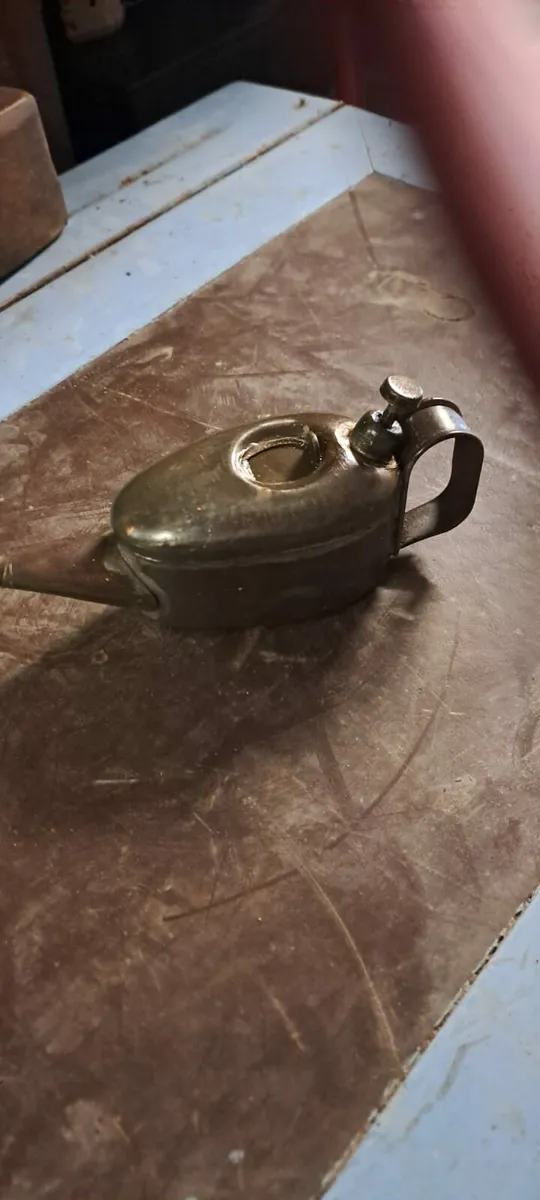 Vintage Oil Can - Image 2