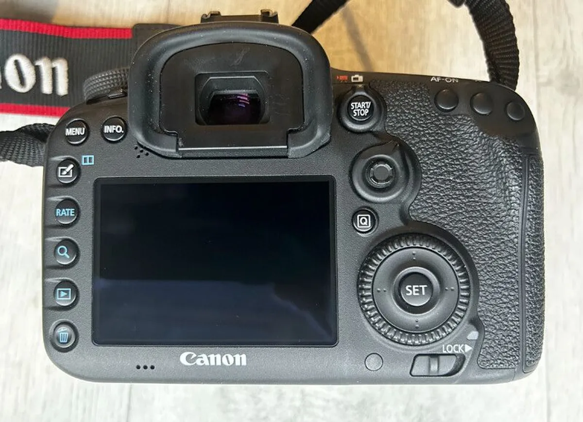 Canon Eos 7d Mark Ii - Image 2