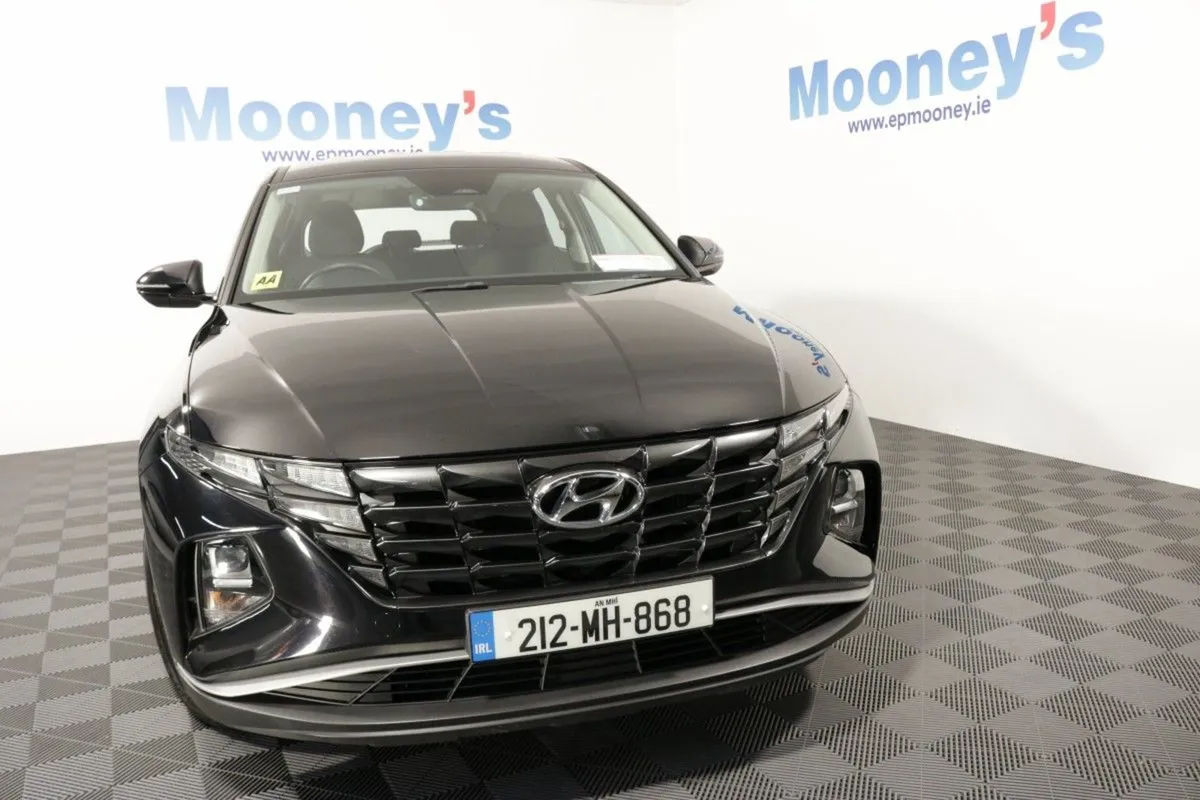 Hyundai Tucson Comfort Plus 1.6l Diesel SUV - Image 2