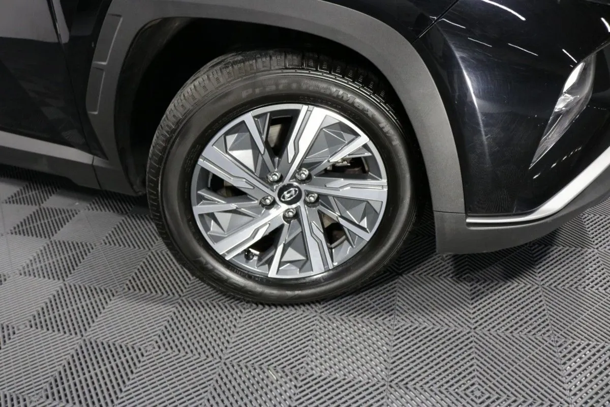 Hyundai Tucson Comfort Plus 1.6l Diesel SUV - Image 3