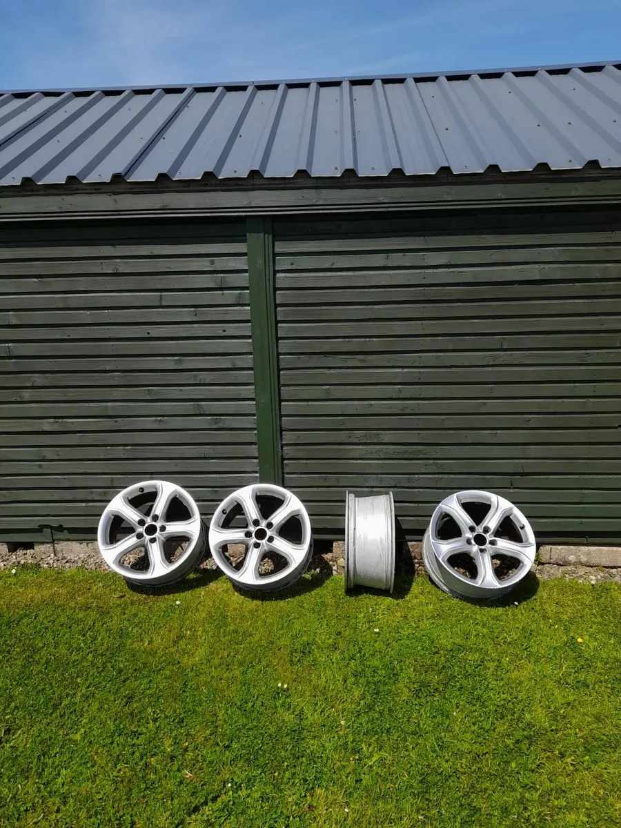 17 Inch Audi Sportline Alloys - Image 1