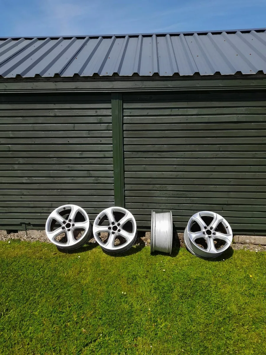 17 Inch Audi Sportline Alloys - Image 3