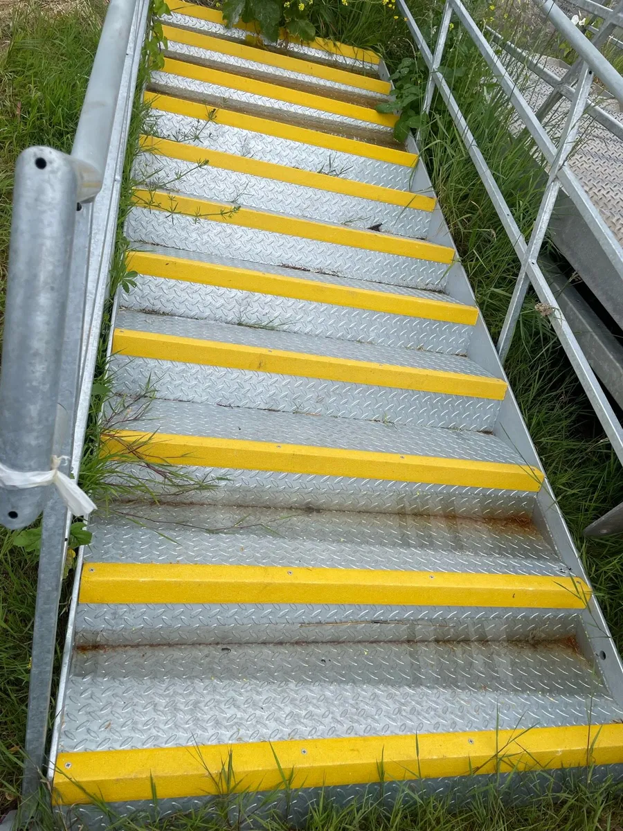 galvanised steel stairs - Image 3