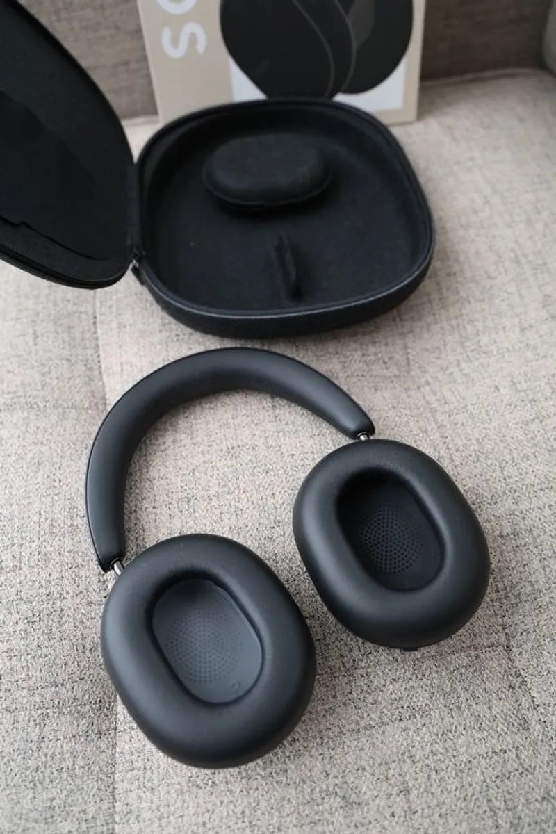 Sonos Ace Noice Canceling headphones (with extra pair of original ear cups) - Image 2
