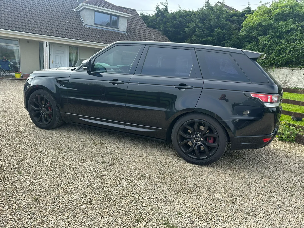 Range Rover Sport 3.0 SDV6 Autobiography - Image 2