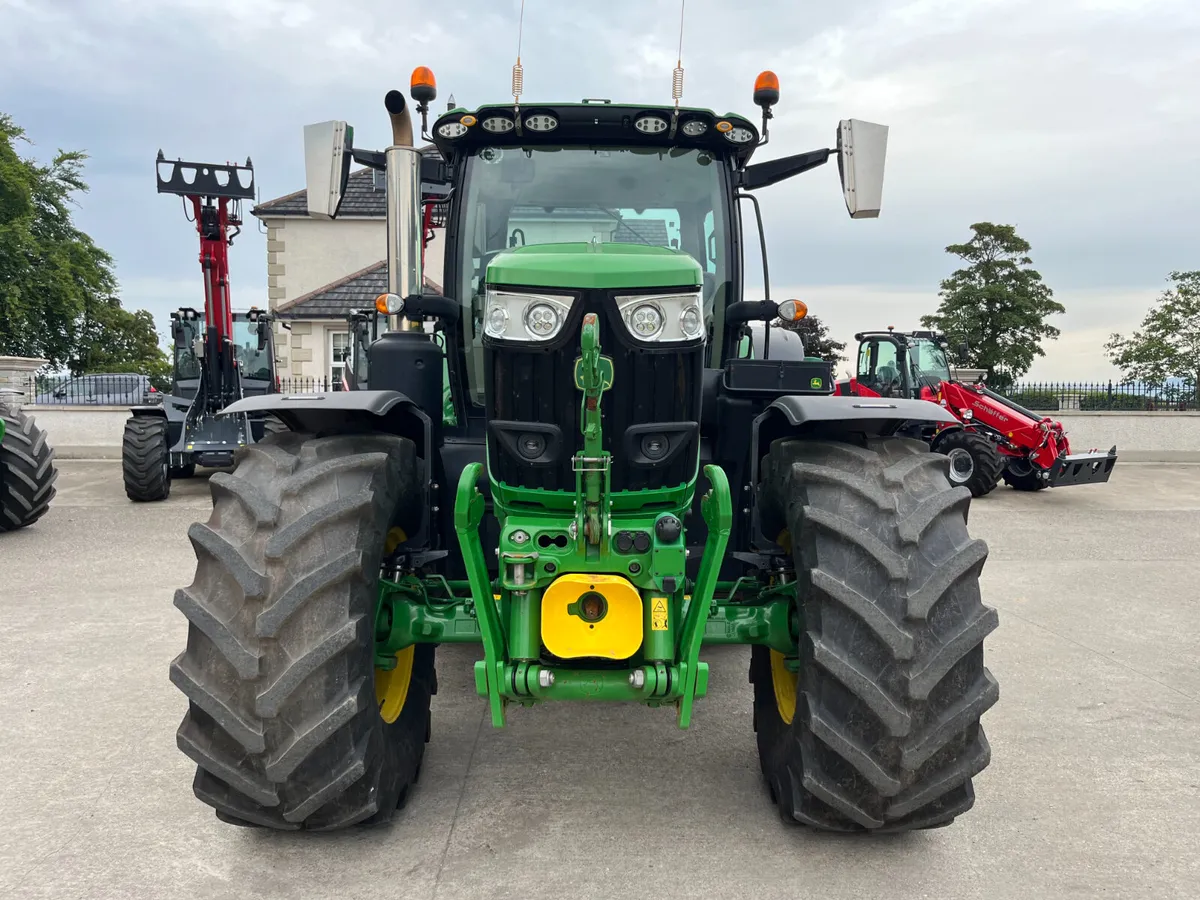 John Deere 6R215 - Image 4