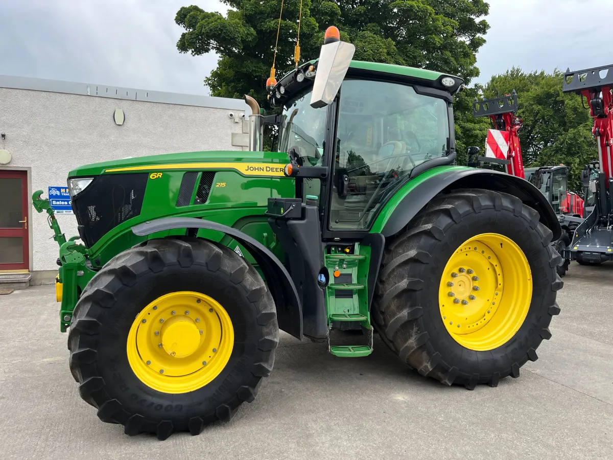 John Deere 6R215 - Image 1