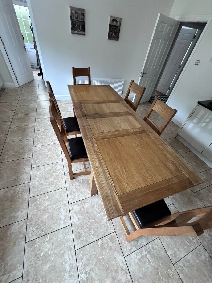 Kitchen table - Image 4
