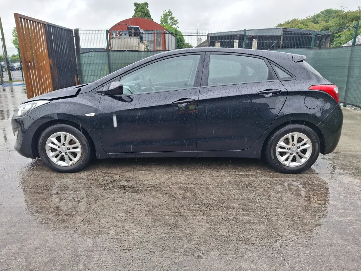 2014 Hyundai i30  1.6 Diesel - Image 2