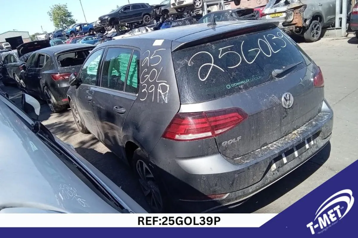 2019 VOLKSWAGEN GOLF BREAKING FOR PARTS - Image 3