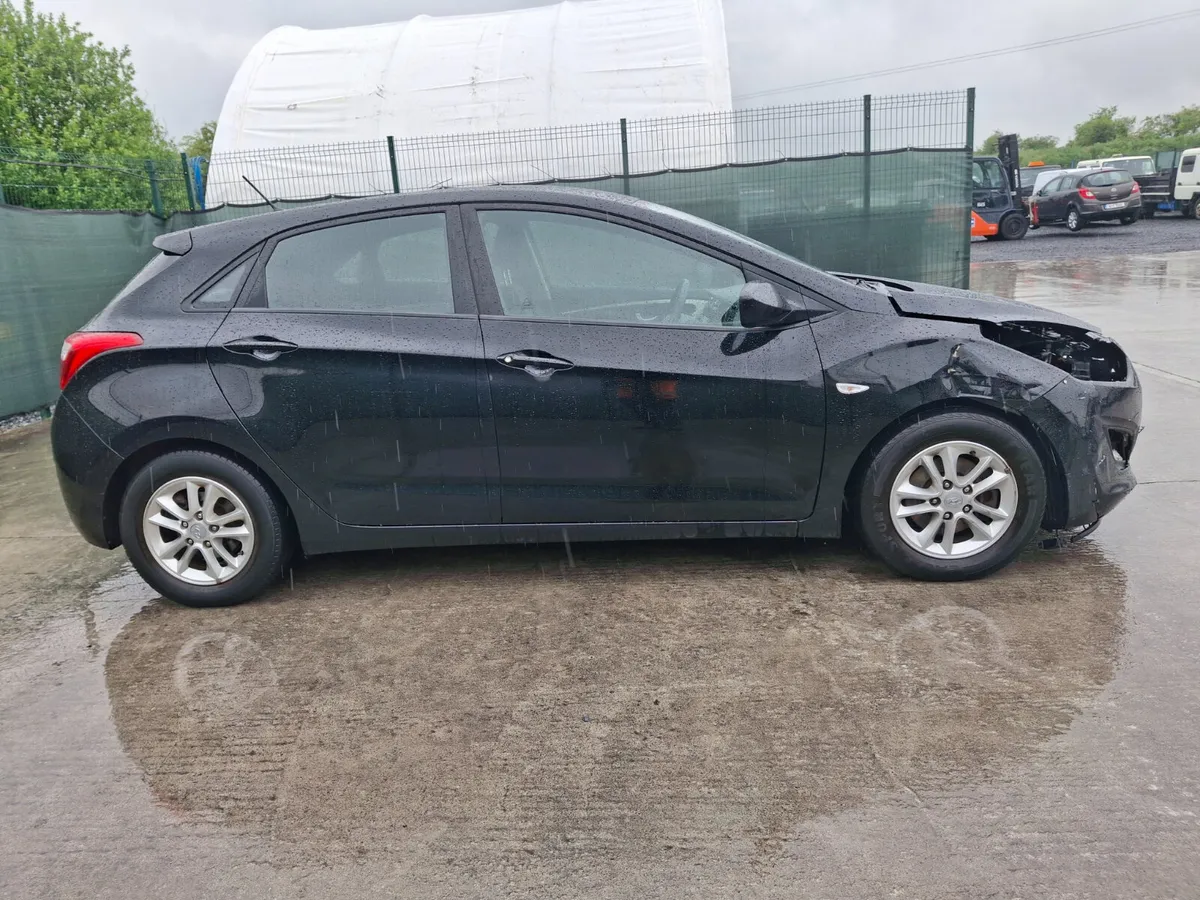 2014 Hyundai i30  1.6 Diesel - Image 4