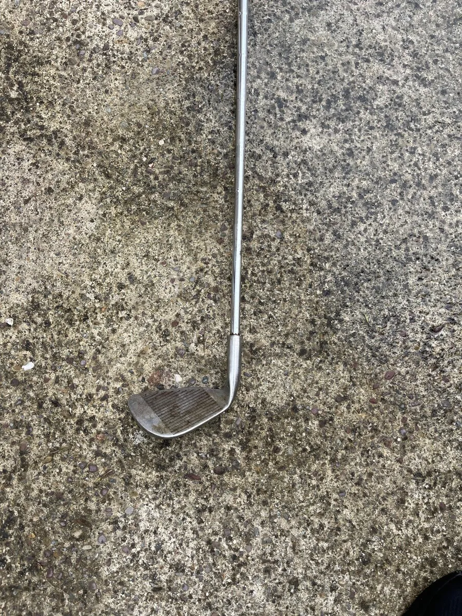 Golf pitching wedge - Image 1
