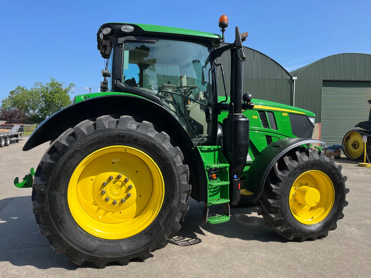 John Deere 6R215 - Image 3