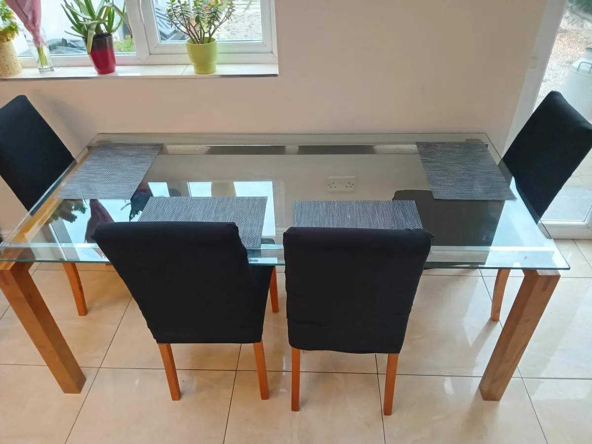 Kitchen Table & Chairs - Image 4