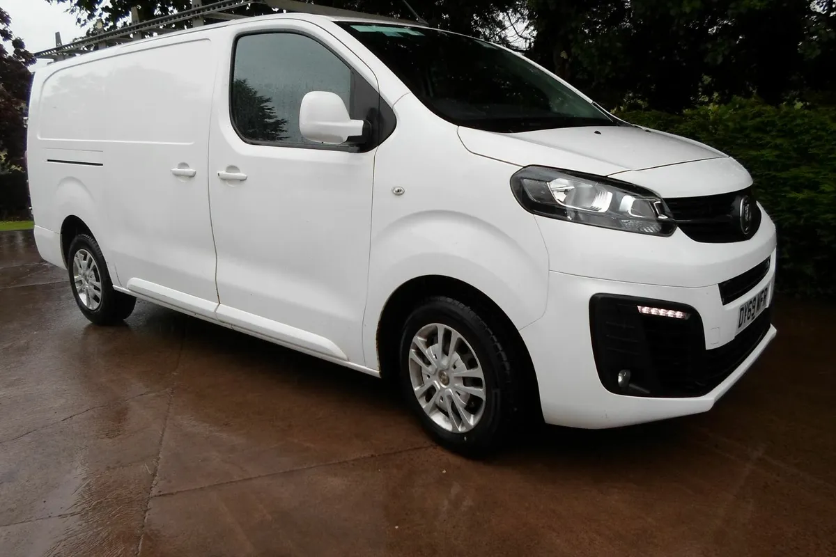 Vauxhall Vivaro - Image 1