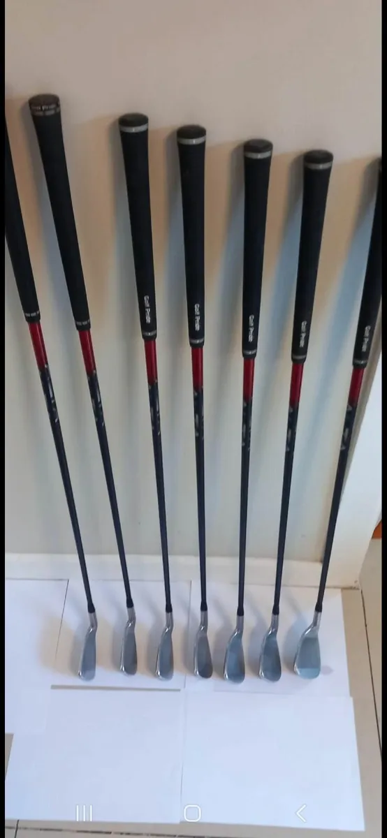 Golf Clubs - Image 1