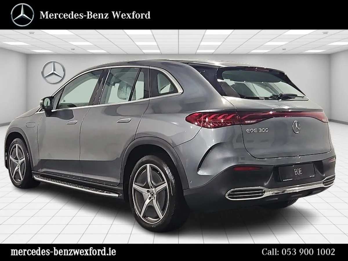 Mercedes-Benz EQE SUV 300 SUV - Image 4