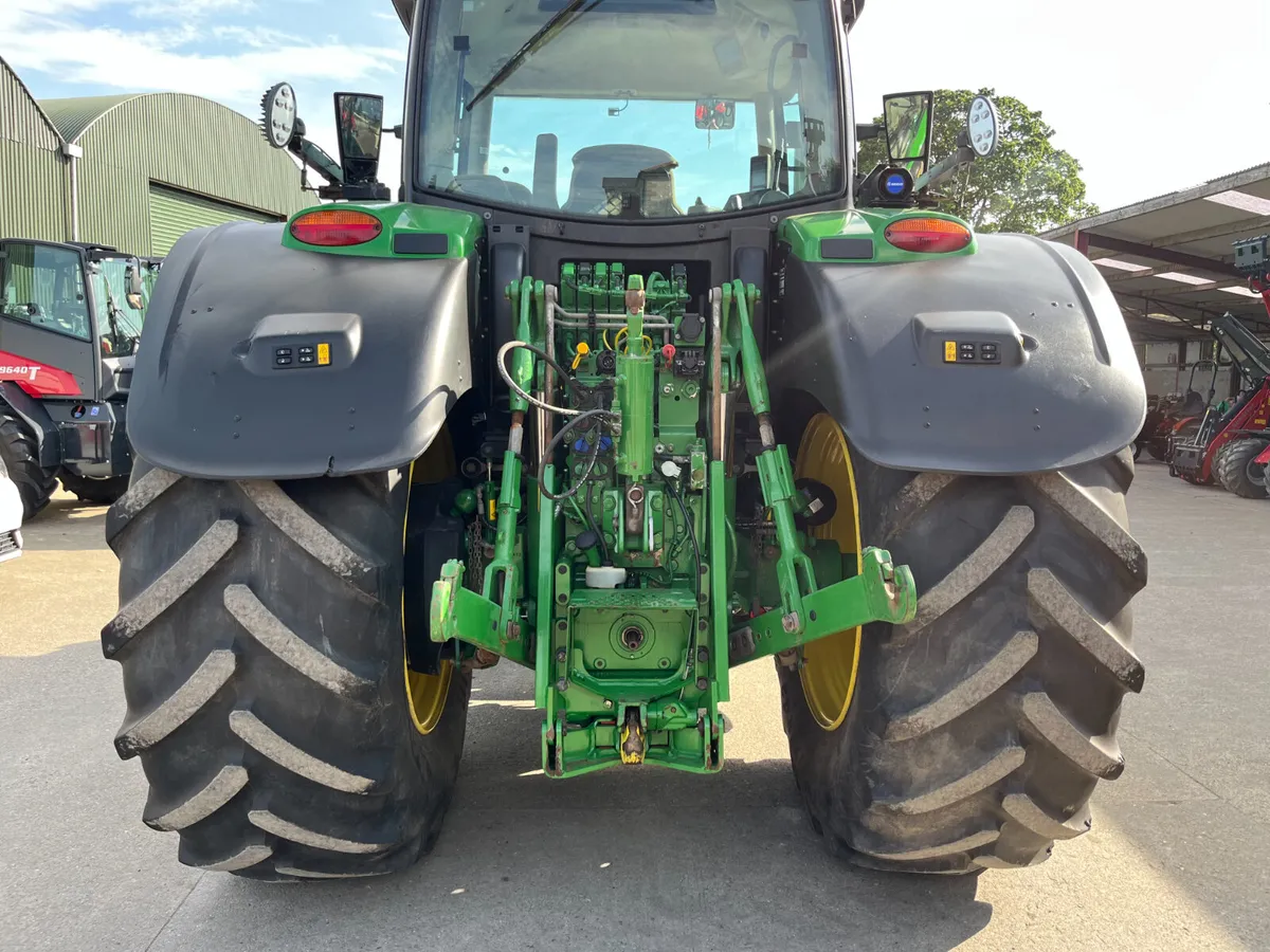 John Deere 6R215 - Image 2