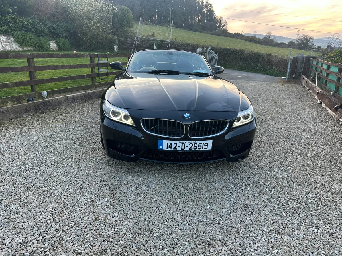 BMW Z4 Cabrio/ Coupe Lovely Car - Image 3