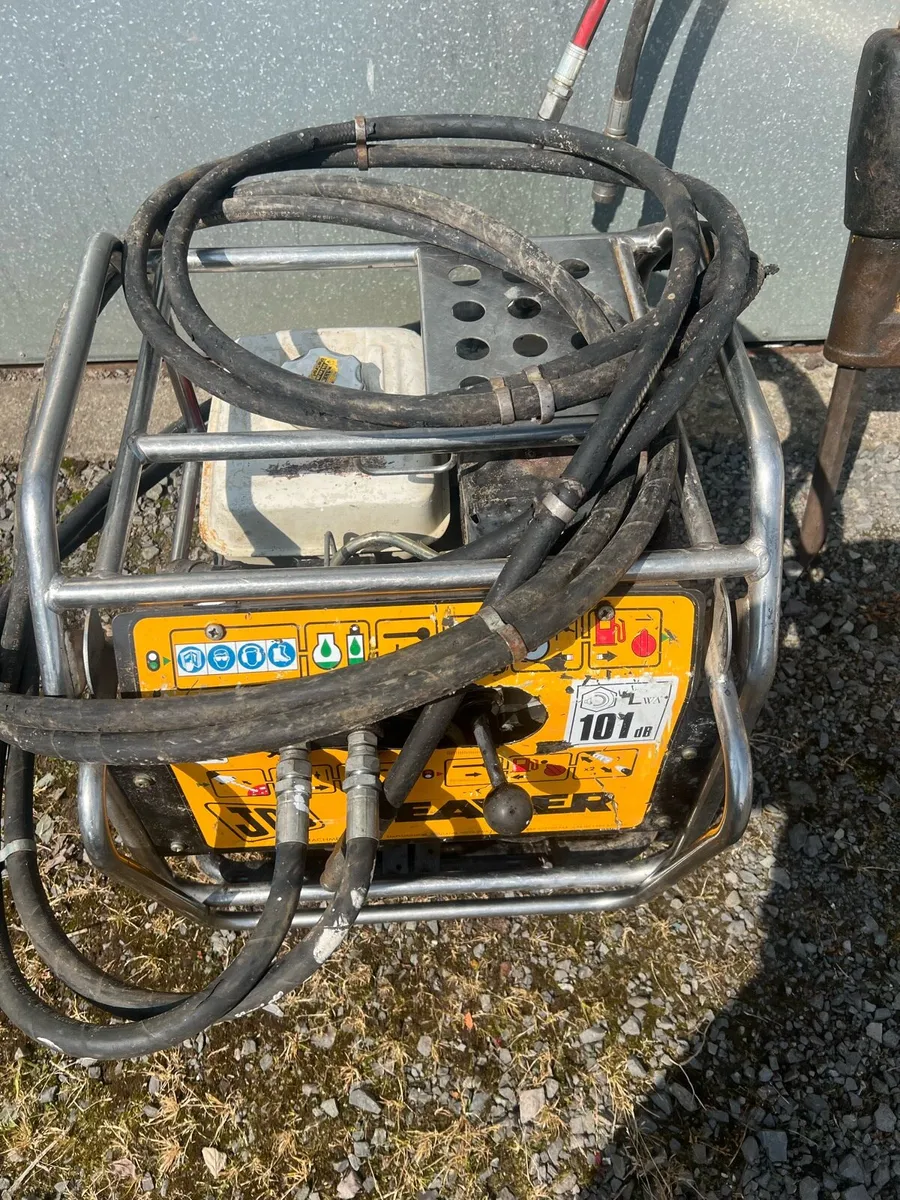 Hydraulic Braker pack hoses and hammer JCB. - Image 2