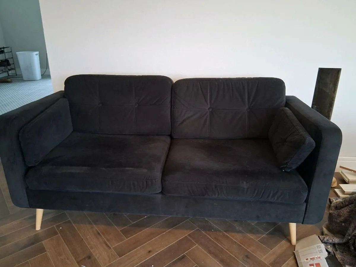 Black velvet 3 seater couch - Image 3
