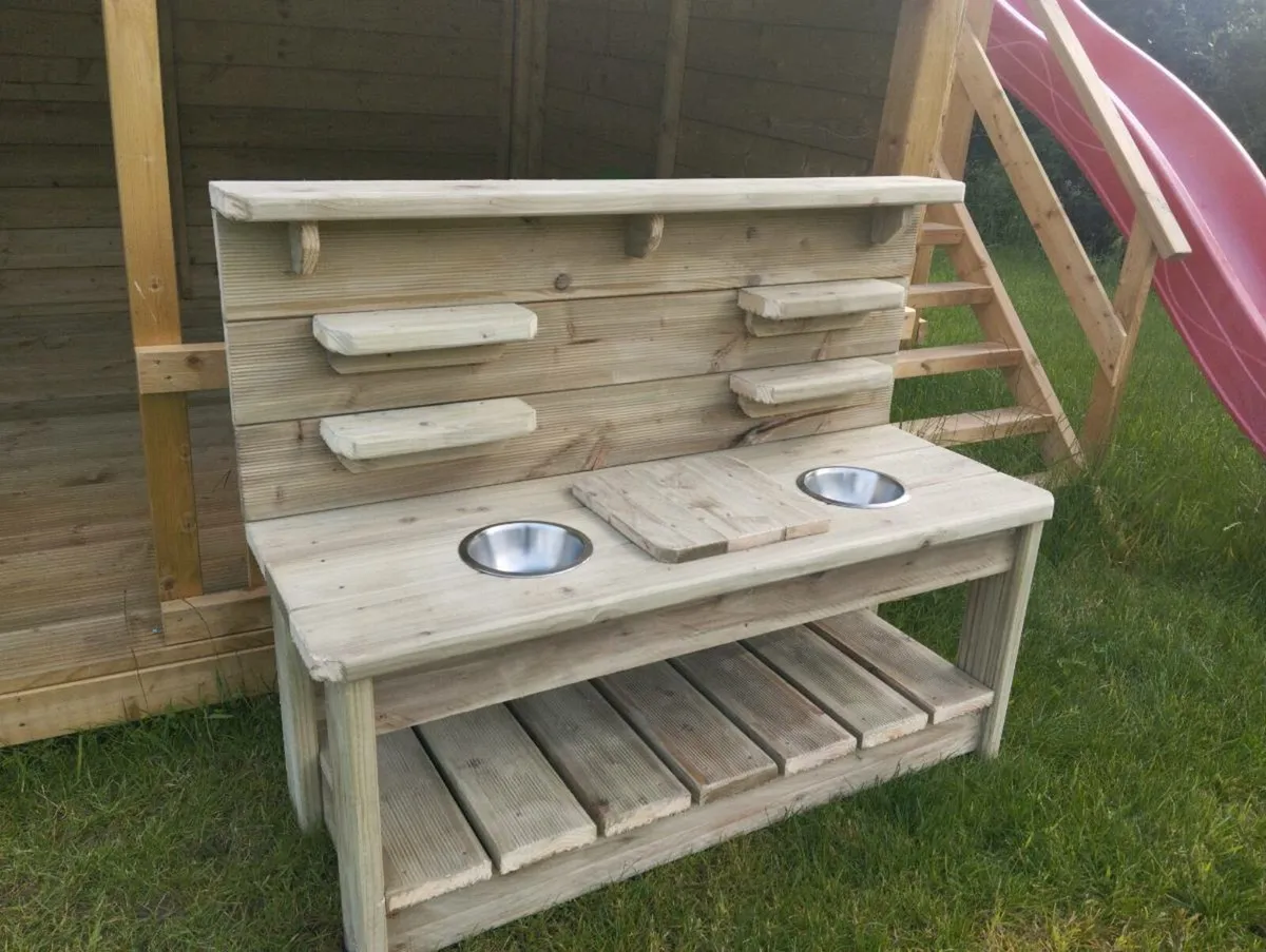 Handmade mud kitchen - Image 2