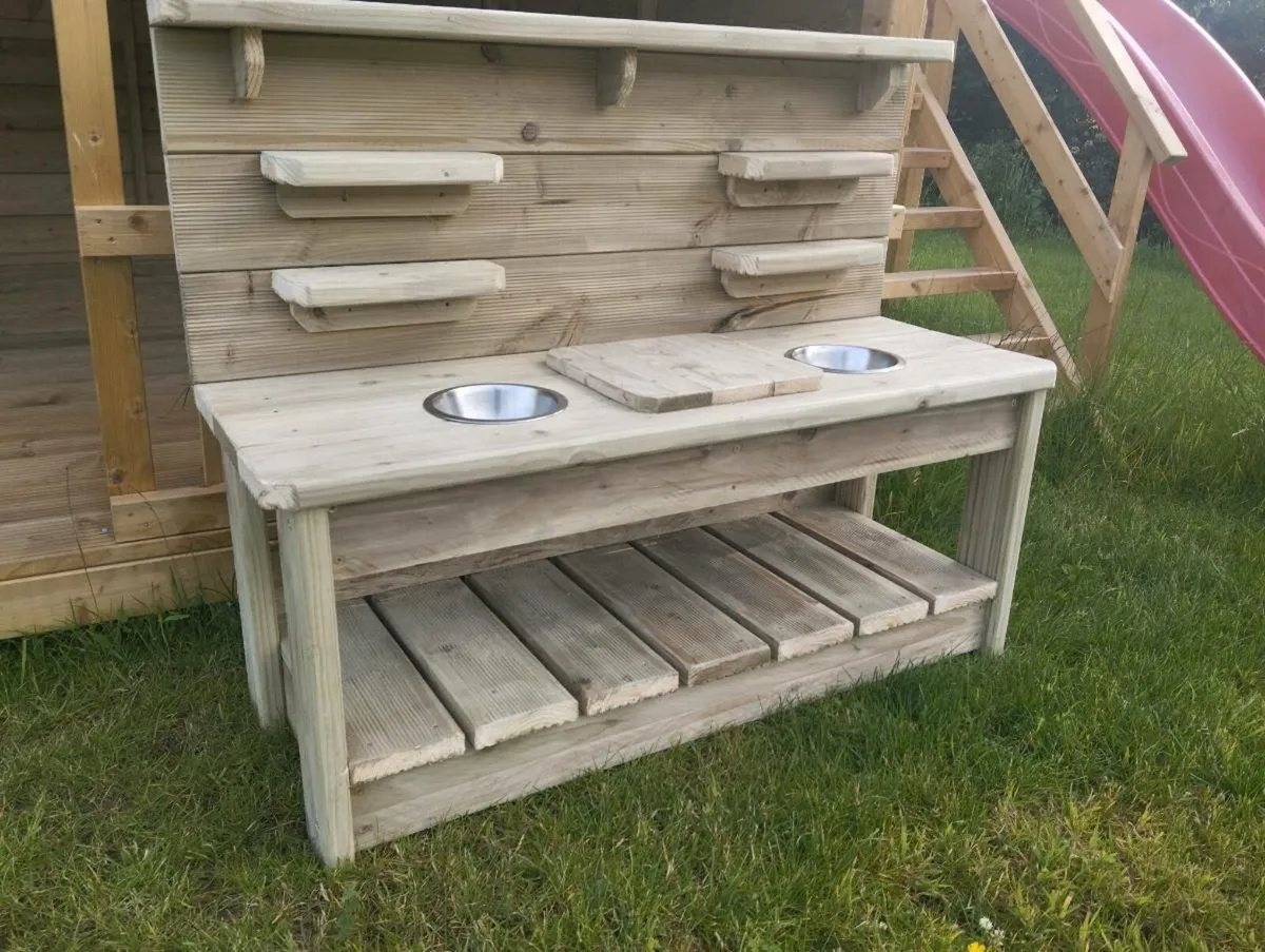 Handmade mud kitchen - Image 3