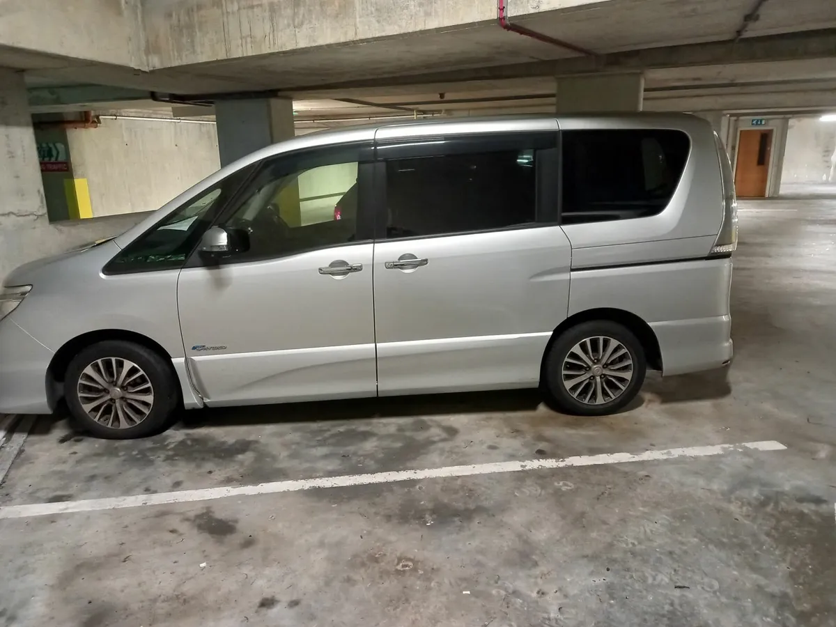 16y Nissan Serena hybrid - Image 2