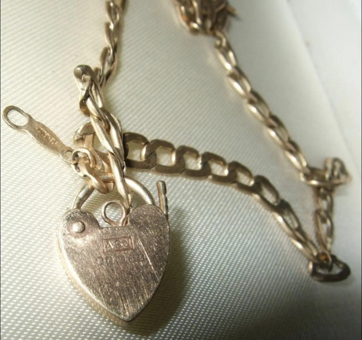 Vintage 9ct Gold 'Jailers Chain' - Image 4