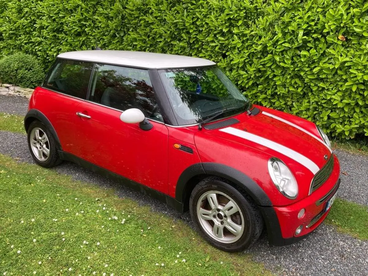 2005 Mini Cooper - Image 1