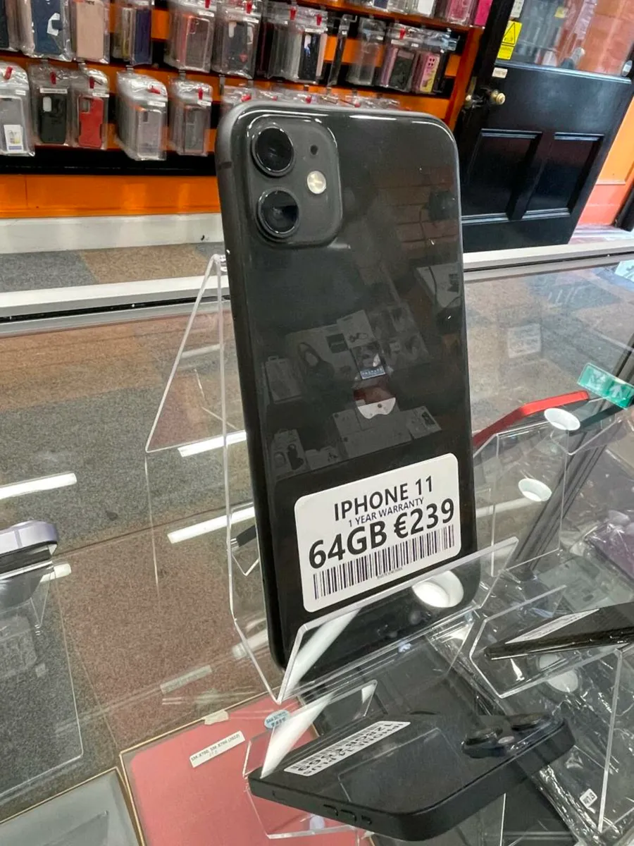 IPHONE 11 64GB 1 YEAR WARRANTY UNLOCKED - Image 3