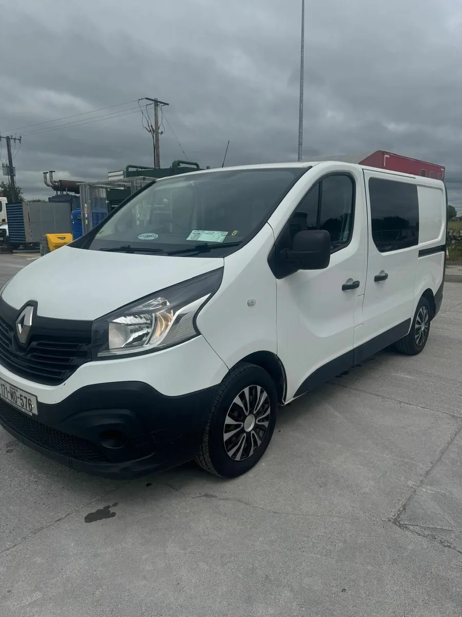 Renault Traffic Crew Cab 2017 - Image 1