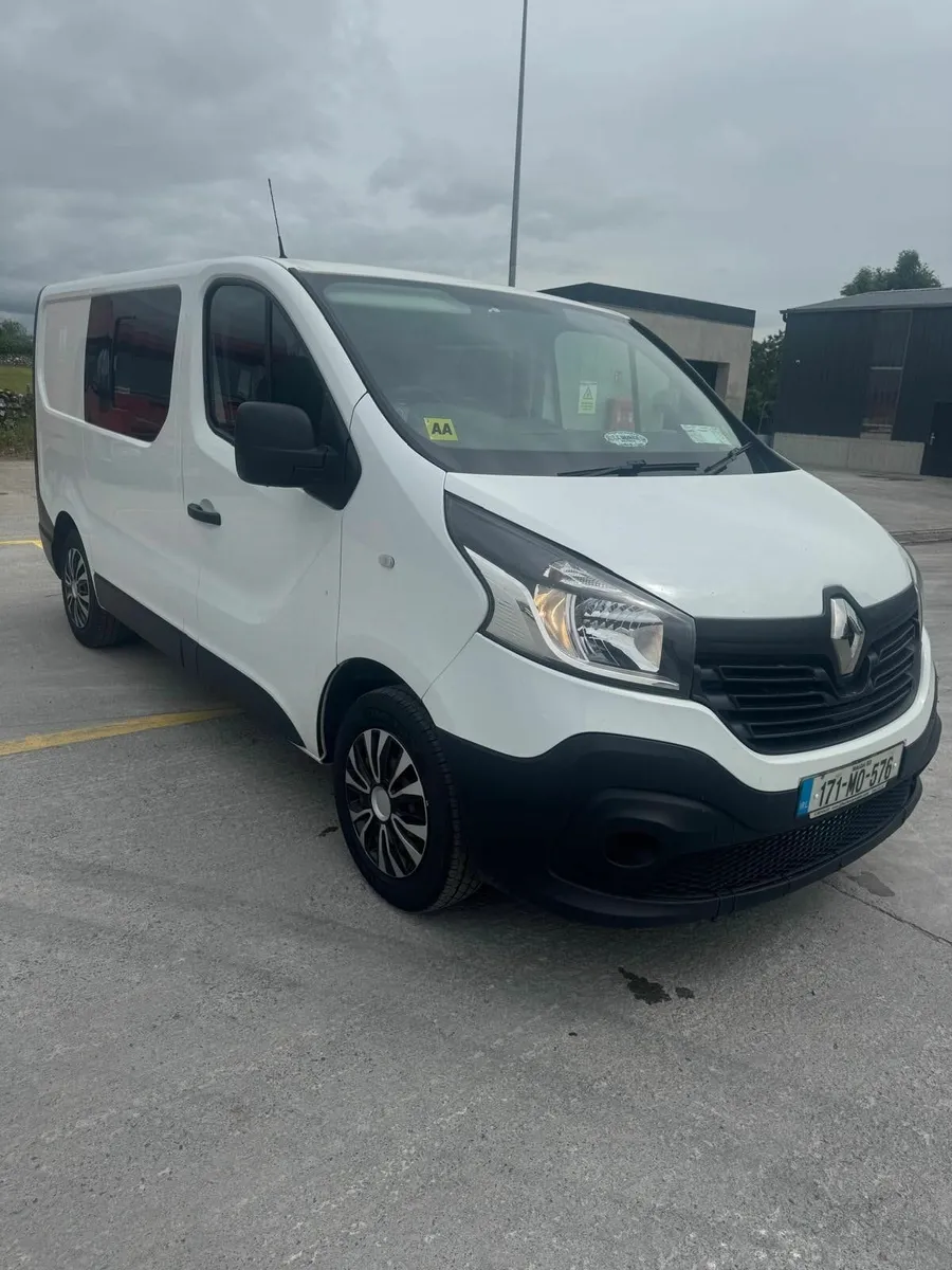 Renault Traffic Crew Cab 2017 - Image 3