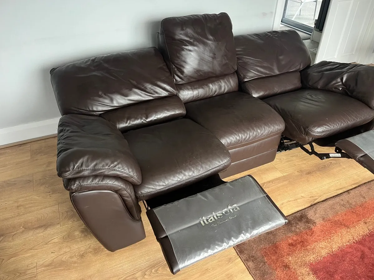 3 Seat Leather Couch - Image 3