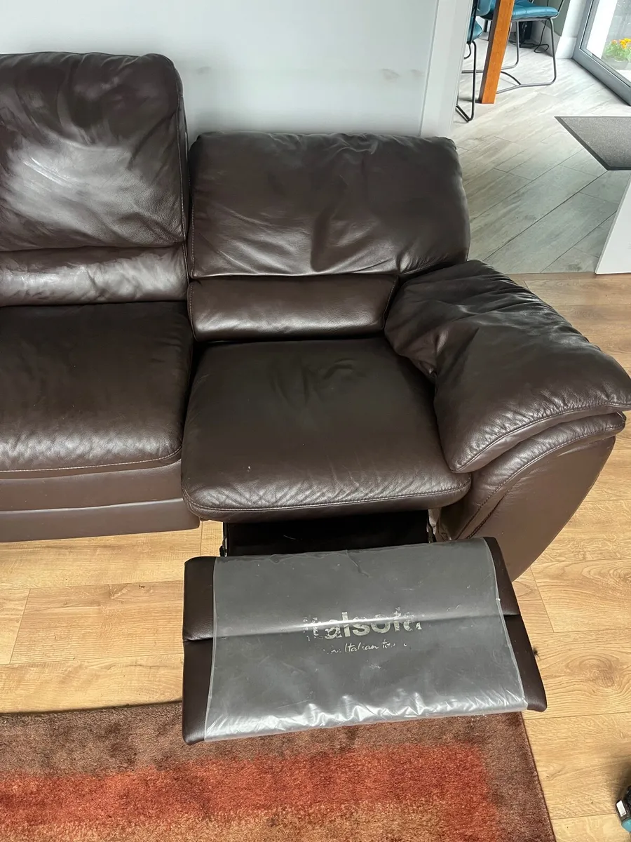 3 Seat Leather Couch - Image 4