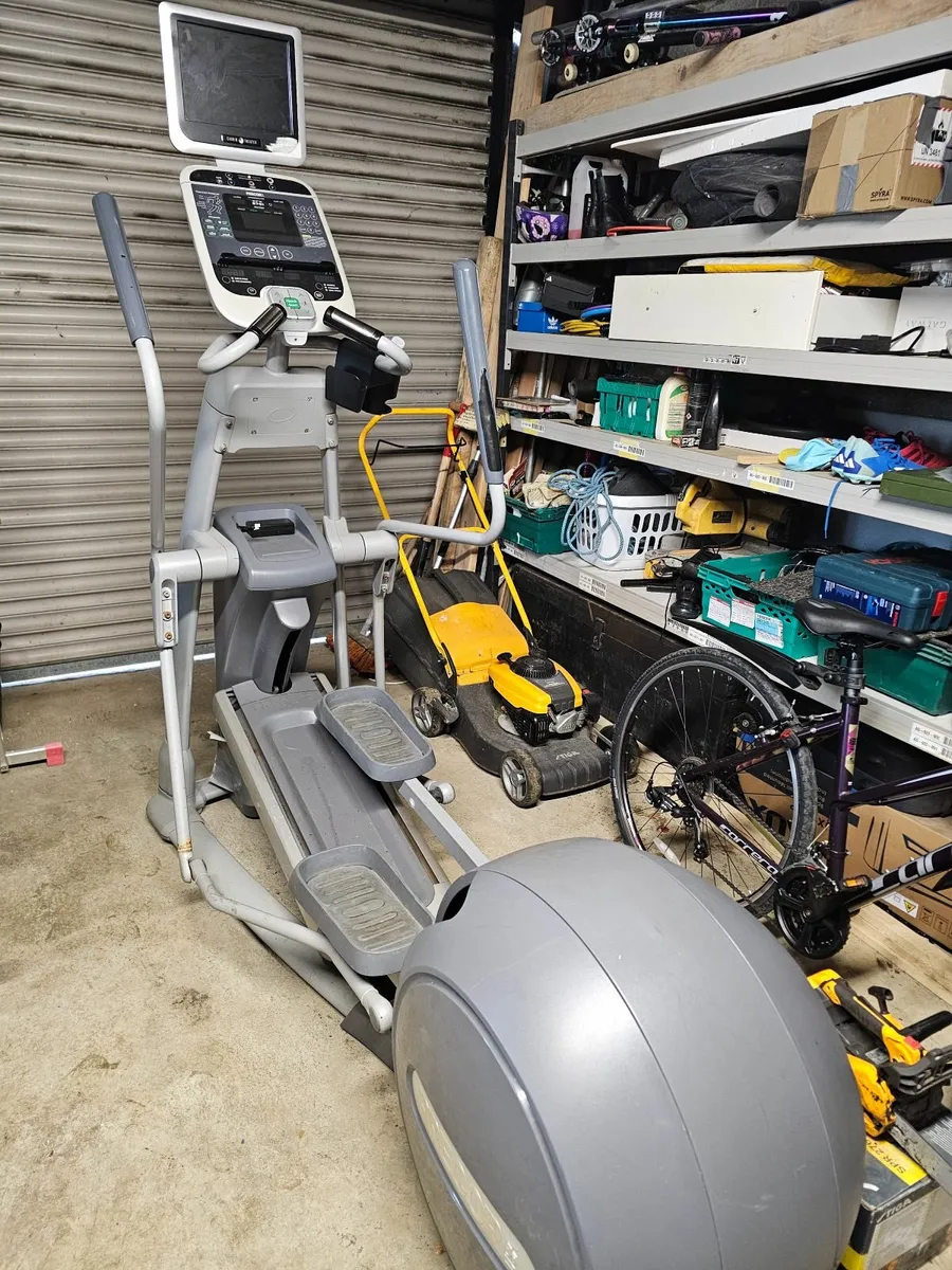 Precor  Cross fit - Image 1