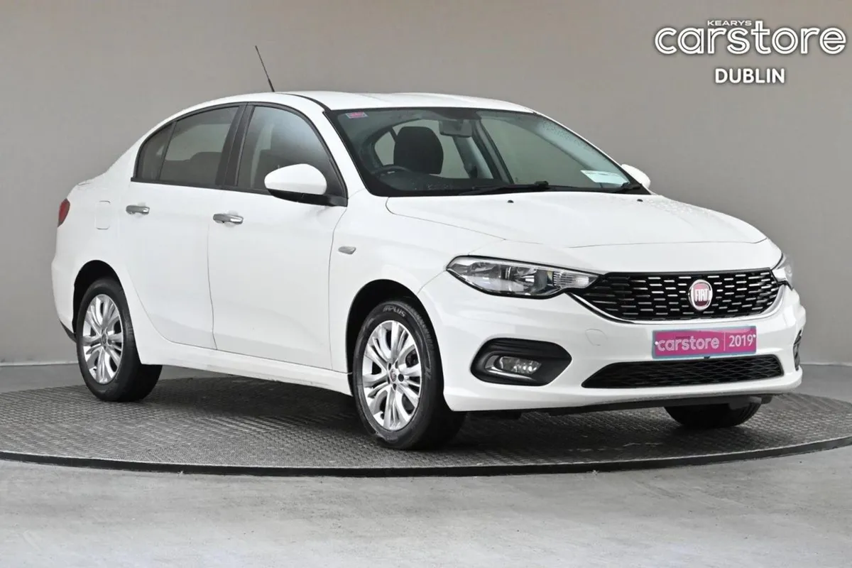 Fiat Tipo 1.3 MJ 95bhp Easy 5spd 4DR  rear Park S - Image 1